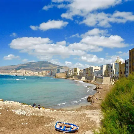 Cozy In 27 M² With Garden Balcony Appartement Marsala