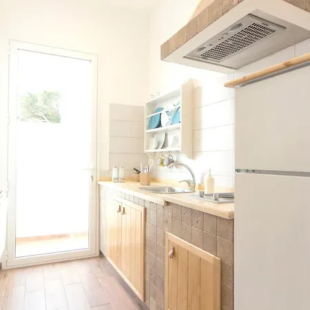 Cozy In 27 M² With Garden Balcony Marsala