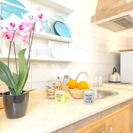 Appartement Cozy In 27 M² With Garden Balcony Marsala