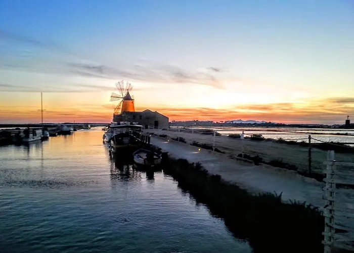 아파트 Cozy In 27 M² With Garden Balcony