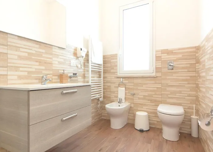 아파트 Cozy In 27 M² With Garden Balcony 마르살라